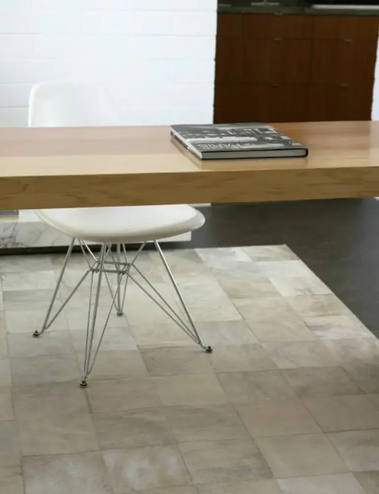 Calcite rug, room2